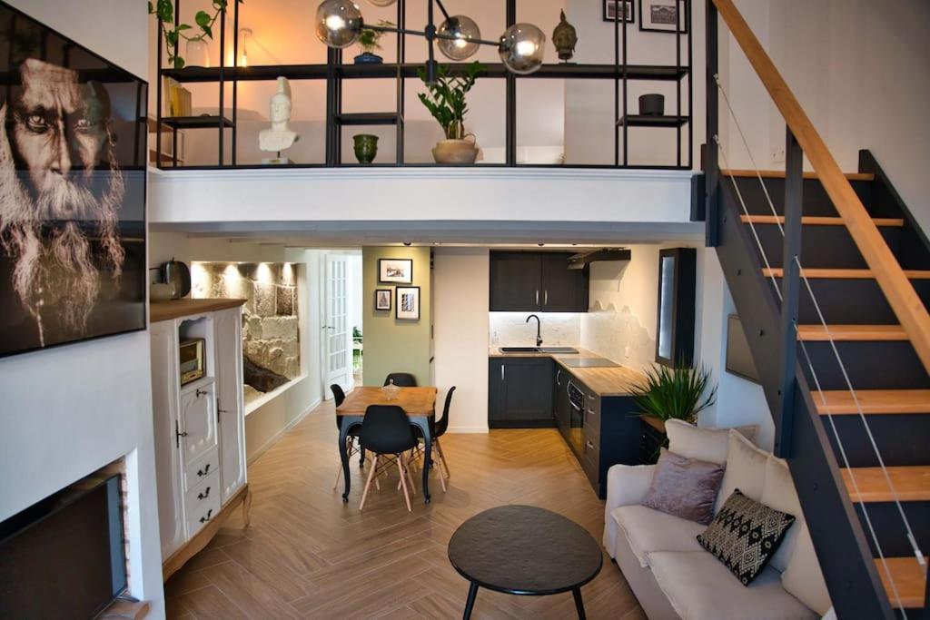 Appartement-Terrasse Centre Historique Uzès المظهر الخارجي الصورة